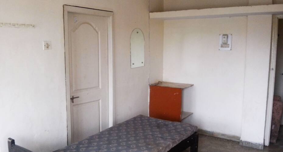 City Hotel Lodging And Boarding, Goa 3